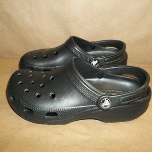 Crocs Classic Black Slip on Clogs Womens Size 8 Mens Size 6                   C3